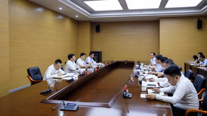 李晖在医药高新区(高港区)调研项目招引和园区建设工作
